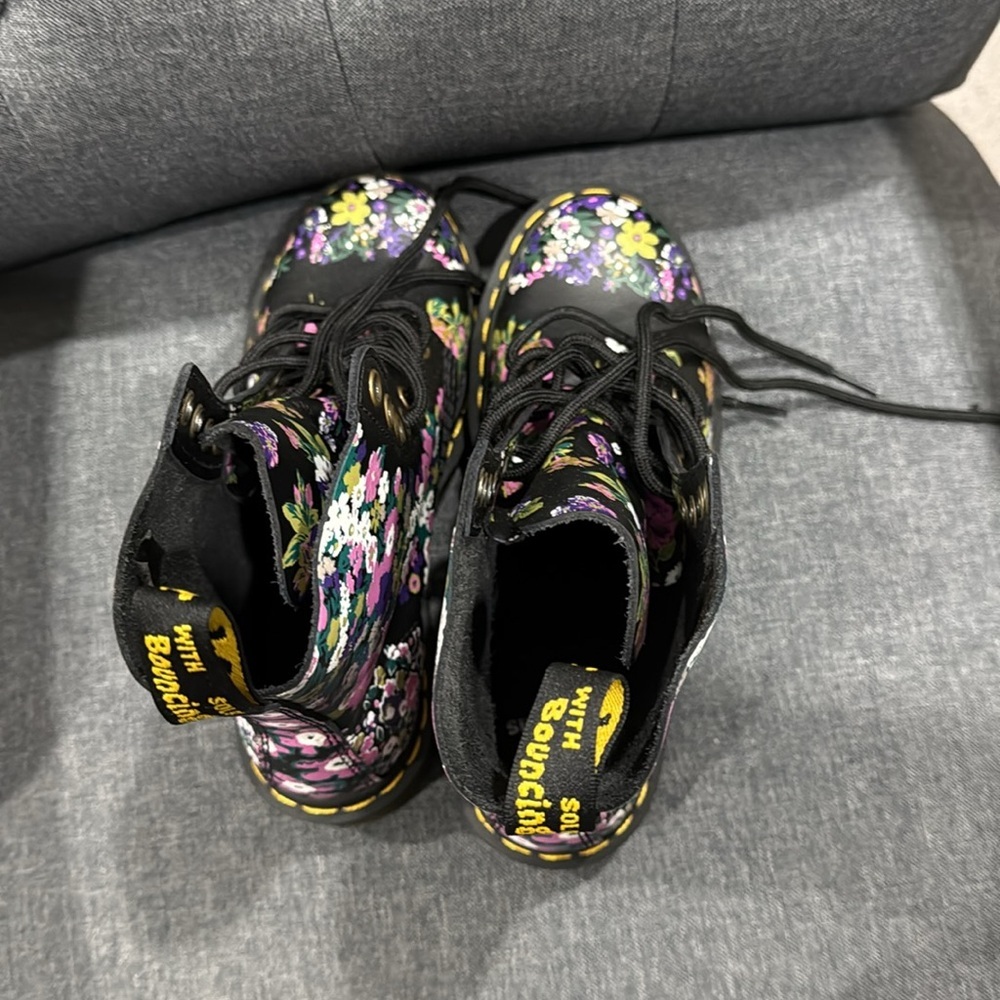 New Dr Martens Pascal Floral Boots Lace Up Size 5 Black Multicolor - Picture 5 of 11